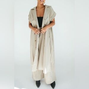 Lifestyled Co - Falling For You Trench Set taupe